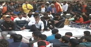 Top Wrestlers' Huge Protest At Delhi's Jantar Mantar