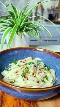How Chefs Make Silky White Sauce (Not Thick) #pasta #technique
