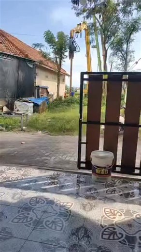 Merapi Uncover on Instagram: "Kak tolong di up dong.rumah bapak saya sangat dekat sekali dengan proyek tol.tp sampai sekarang belum dapat kompensasi gangguan proyek tol Kadirojo Purwomartani Kalasan Sleman Source : @diancescar88"