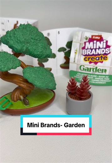 Pocket-Sized Plant Therapy for Miniature Gardens