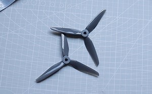 穿越机竞速桨 T5146.5二代对比