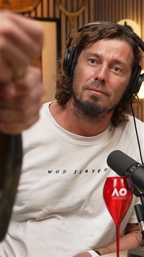 No date is complete without champagne! 🥂 Pod Laver Presents: Date Night, brought to you by PIPER-HEIDSIECK Champagne . #AO26 #PiperHeidsieck #BetterwithPiper #Piper #podlaver | Australian Open