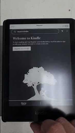 Amazon Kindle Paperwhite with Case Up Close Look (auto dimming)