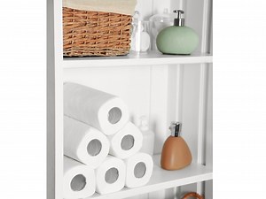 Dear Abby: Is it tacky to keep paper towels in a powder room? My husband says it is.