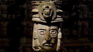 How a Maya king broke traditional royal depictions