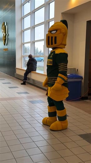 Ready to shake up your future? Start with a campus visit that’s anything but ordinary. Clarkson’s Summer Visit Days aren’t your average college tours. They’re your backstage pass to labs where innovation is the norm, dorms where ideas never sleep, and a community that thrives on breaking the mold. 💥⚙️🌲 This is your moment to picture yourself in a place where bold ideas become real. Where hands-on isn’t a buzzword—it’s the baseline. 👟 Come walk our campus. 🎯 Meet the people who will challenge