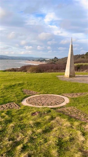 Devon cliff | Exmouth #jurassiccoast #devon #exmouth #england #uktravel #travelvlog