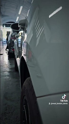 Porsche Macan GTS nearside rear wheel arch and quarter panel paintless dent repair.