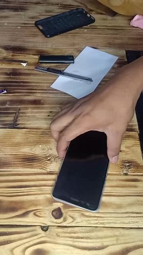 Creative Smartphone Customization Techniques