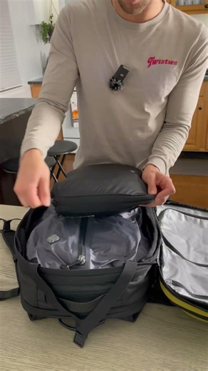 The perfect travel bag for any trip.. 😎 #travel