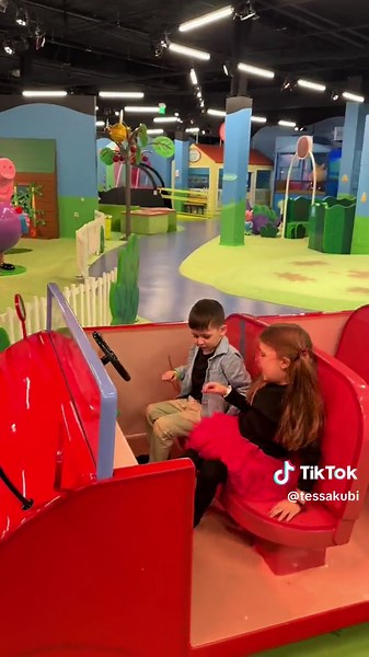 #peppapig #peppapigworld #kidsvideo #kidsplayroom #пеппа