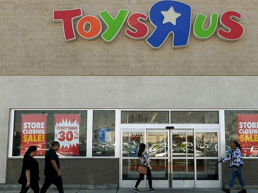 Toys 'R' Us Canada closing five stores, expanding HMV and adding play spaces