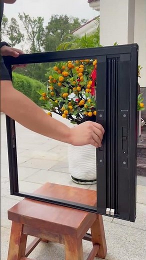 Sturdy and durable foldable aluminum screen door，Easy to install, fits different door sizes
