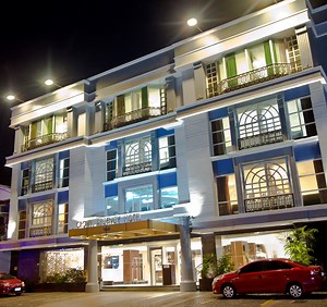 Crown Regency Hotel Makati:Crown Regency Hotels & Resorts