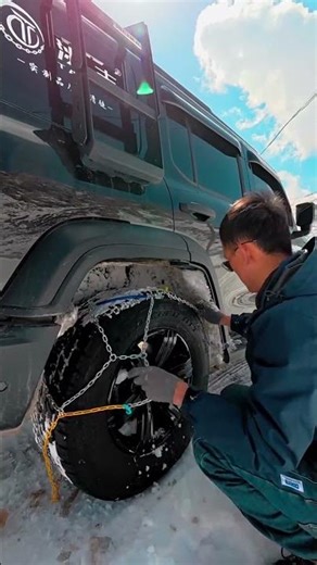 HKN automatic locking anti-skid chains can be easily installed on the spot