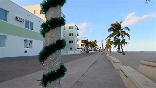 Life in the bike lane - Rich Aube | Hollywood Beach TV