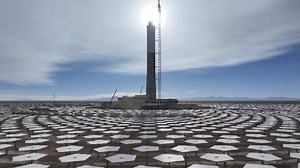 China's largest solar power tower project achieves milestone