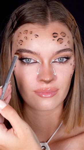 The easiest tiger makeup tutorial 🐆🤎#tigermakeup #halloween #halloweenmakeup #makeuptutorial