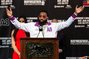 Adrien Broner's Days As An Attraction Are Winding Down