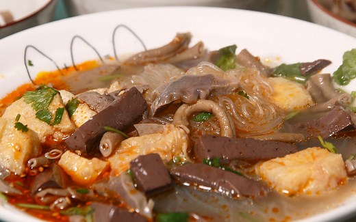 30年大厨教你南京鸭血粉丝汤正宗做法，步骤详细，鲜香回味，学会可开店