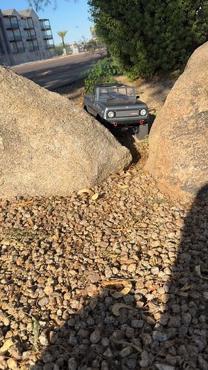 1.2K views · 41 reactions | Redcat gen 9 splitting rocks #rccars #rockclimb #RC #rccrawler #4x4 #redcat #Gen9 #flexibility | Ricky Kerr | Facebook