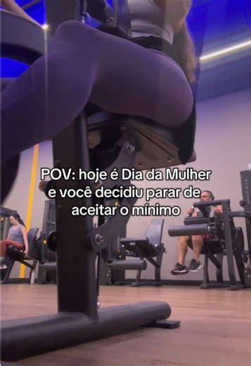 Hoje não é só sobre flores. É sobre lembrar quantas mulheres cresceram ouvindo que precisavam ser fortes o tempo todo. Resolver tudo. Cuidar de todo mundo. Dar conta de tudo sozinhas. Então se hoje você decidiu se priorizar um pouco mais… isso também é uma forma de celebrar o Dia da Mulher. #diadamulher #8demarco #mulheres #mulherforte #mulherespoderosas