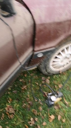 Exploring the Red Audi 80 Quattro in Disrepair