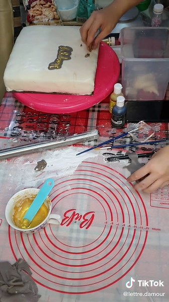 Bikin Fondan Cake Pertama, Cerita dan Tipsnya!