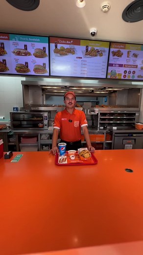 Delicious Popeyes Meal Breakdown in Dubai