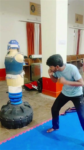 How to do roundhouse kick and knockout fight taekwondo dollyo chagi #taekwondo #shorts #viral 💪🇮🇳