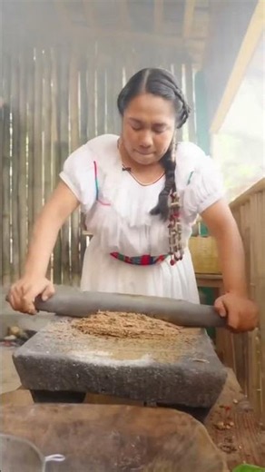The Ultimate Oaxacan Street Food: Ancestral Memela 🇲🇽