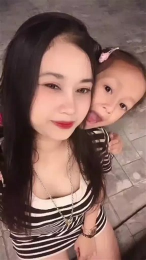 #ลูกสาวคนแรก