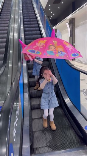 Cute😱🍼☂️🥰