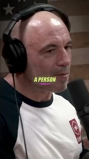 Why Fake Smokers Look So Awkward – Joe Rogan