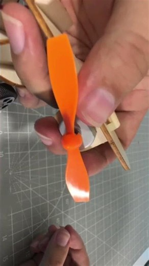 👇 CHECK OUT THIS LITTLE AIRPLANE WE BUILT! #diy #homemadeinventions #HowIMadeItInventor