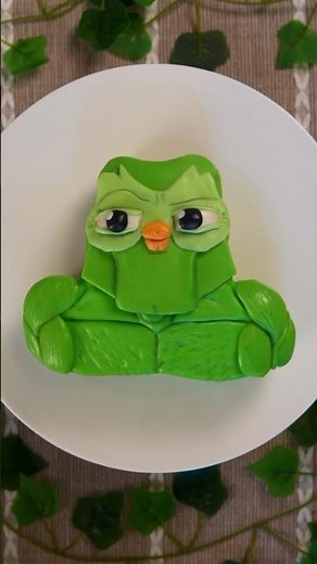 Mew-olingo 🤫🧏‍♂️🦉 (Mewing Duolingo Cake) #duolingo #mewing #cake #shorts