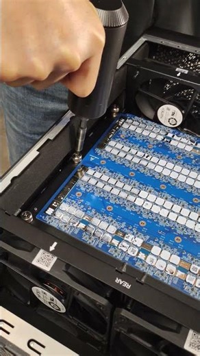 Building a Bitcoin Mining Farm: Essential Machines for 2025