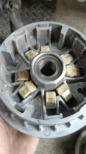 stop and go pemakaian sliding roller dalam kota. #slidingroller #drpulley #kymco #kymcodowntown #cvt #otomotif #methmatic