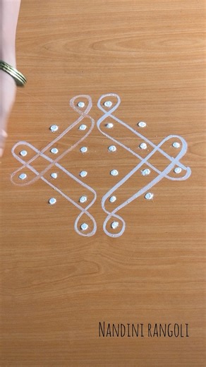 Easy rangoli design for beginners #kolangal #indianart #muggulu #dialyrangoli #padikolam #shortsfeed