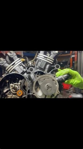 VMAX 1200 Water Pump & Stator Pull in 13 Seconds!