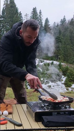 Camp cooking in the wild | Simple outdoor meal over fire#campcooking #outdoorcooking #campfood