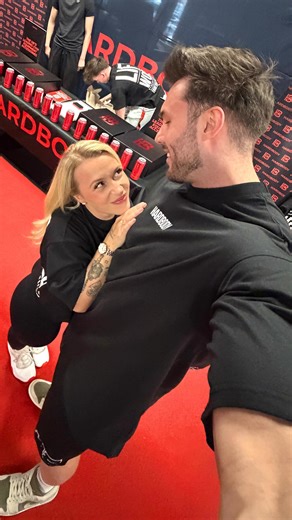 Brandon Harding on Instagram: "Don’t think she was expecting this… #reels #explorepage #hardbody #viral #trending #positivevibes #girlfriend #reaction #bodybuilding"
