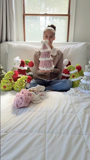 The 4-in-1 Three-Tiered Christmas Tree Pattern & Tutorial is finally here!!