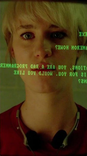 mischievous and cute Mackenzie Davis 🇨🇦