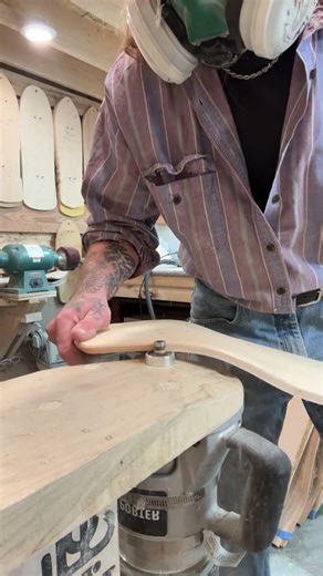 Rounding off the top edge of a life skateboards big knucklehead #skateboarding #woodworking #fun