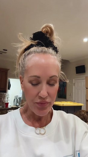 Soursop also known as graviola fruit has more health benefits than i can hardly believe. So why have so many of us not heard about it? Why so hard to find? I finally got my hands on one and this is our taate test. Go down the rabbit hole and see for yourself possible benefits Google : Soursop is high in vitamin C, an antioxidant known to boost immune health. The vitamin strengthens your immune system, improving its ability to defend against pathogens. It also promotes the destruction of free rad