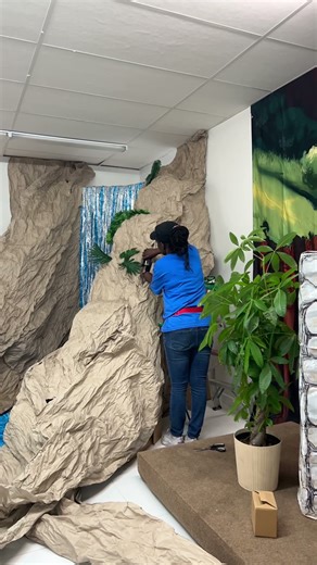 DIY. Cardboard Waterfall