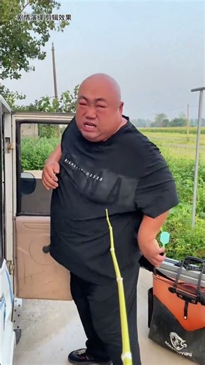 I can't take it anymore, master, run away! #funny #laugher #comedy