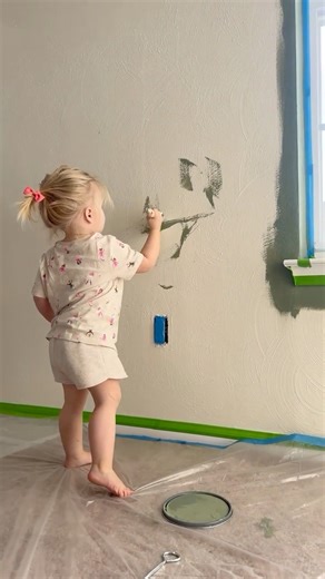 Brushed walls in 30 minutes?! 👀🎨 My Wagner paint sprayer makes it possible — no rollers, no brushes, just smooth, even coverage every time. This sprayer saves me hours, and makes every paint job look professional 🙌 If you’re still painting by hand… it’s time to level up! Comment SPRAYER and I’ll send you the link to my favorite one! #FurnitureFlip #PaintSprayer #WagnerSprayer #DIYProjects #HomeOnABudget #RoomMakeover #PaintingTips #DIYFurniture #FurnitureMakeover #FurnitureTransformation #Bud