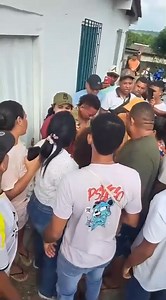 La comunidad del corregimiento de Mingeo capturó al presunto asesino de la niña Sherlyn. Según la información preliminar, el sujeto se habría escondido en una casa de paso ubicada en una zona cercana a la Sierra Nevada. | Doble Enfoque & El Caimán Se La Comió